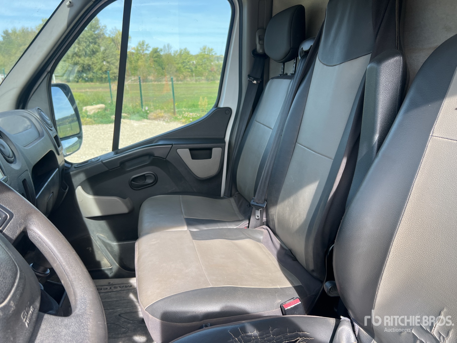 2018 Renault MASTER DCI 145
