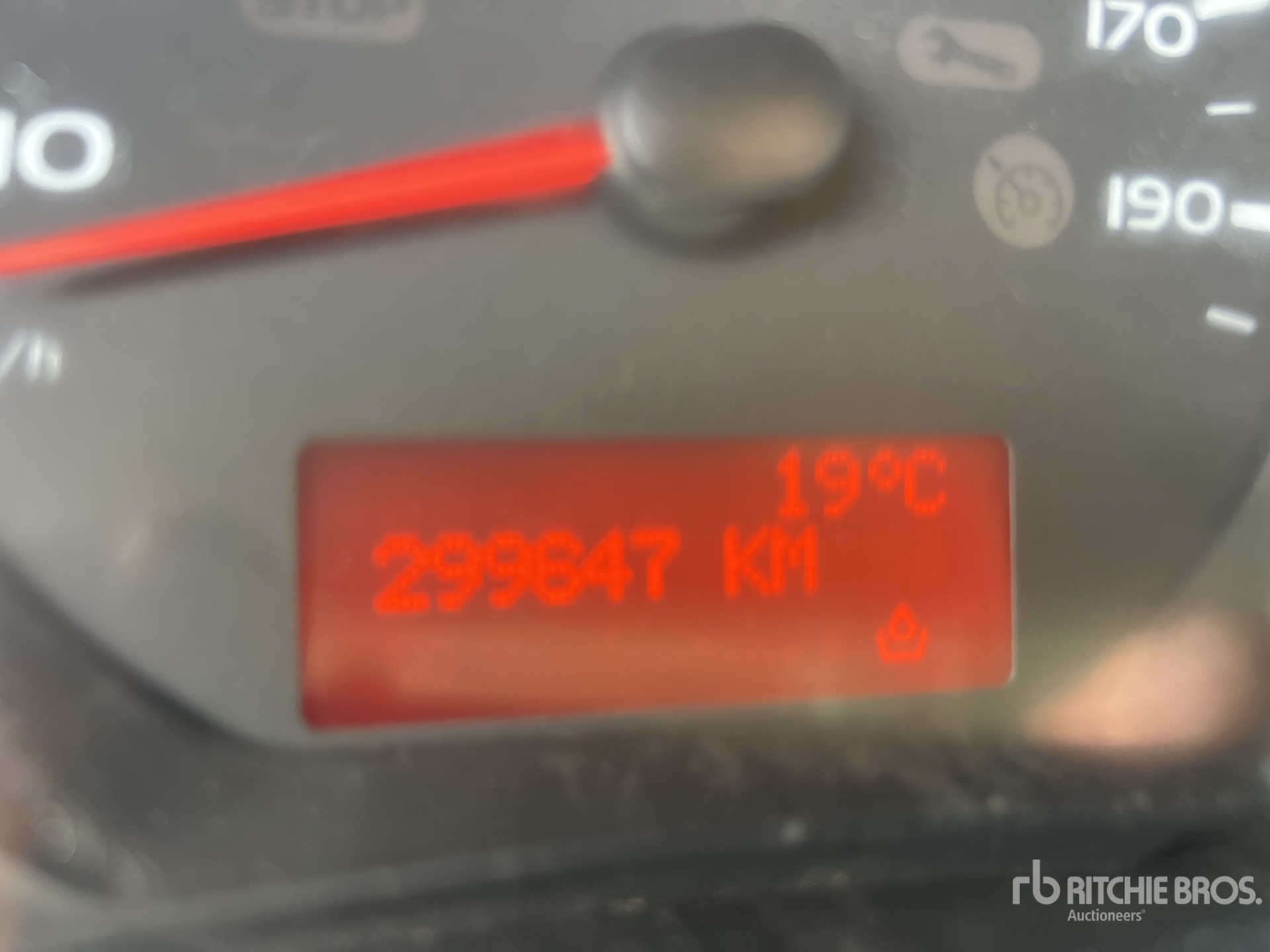 2018 Renault MASTER DCI 145