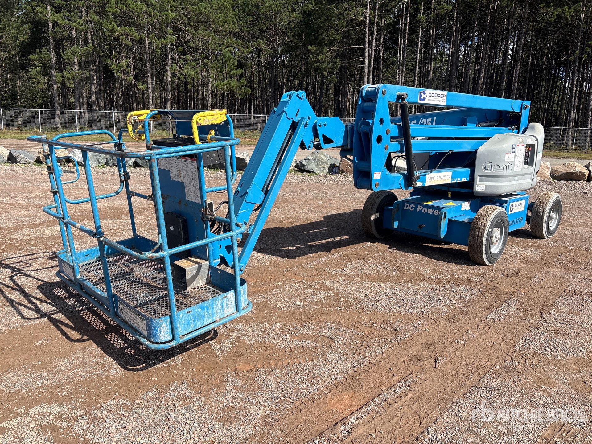 Photo of 2017 Genie Z-45/25J