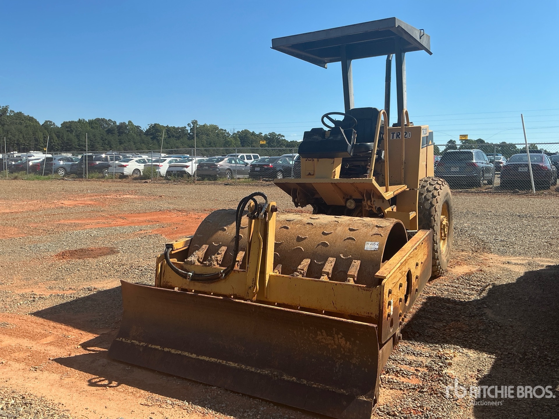 1997 Caterpillar CP-433C