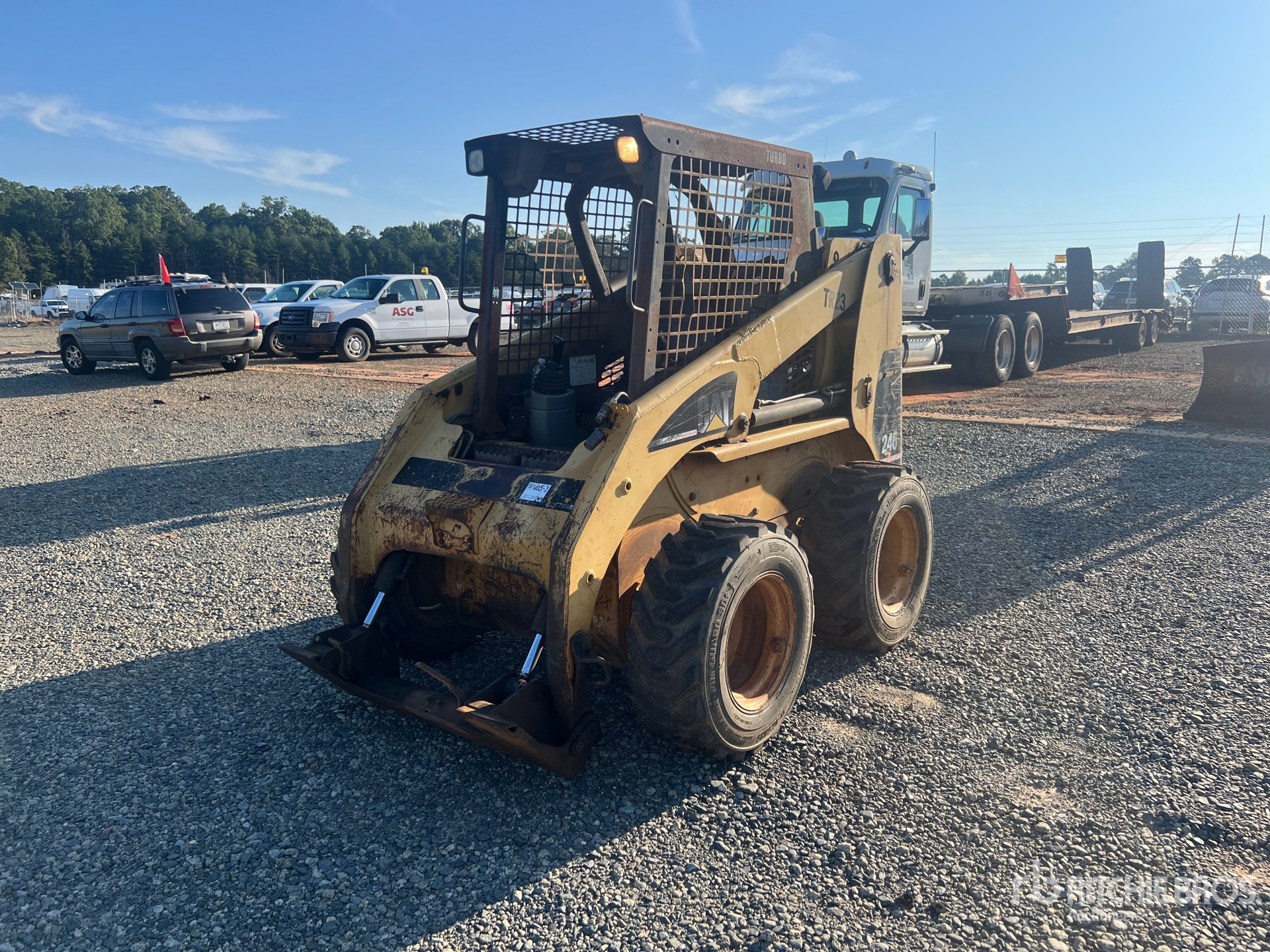Photo of 2002 Caterpillar 246