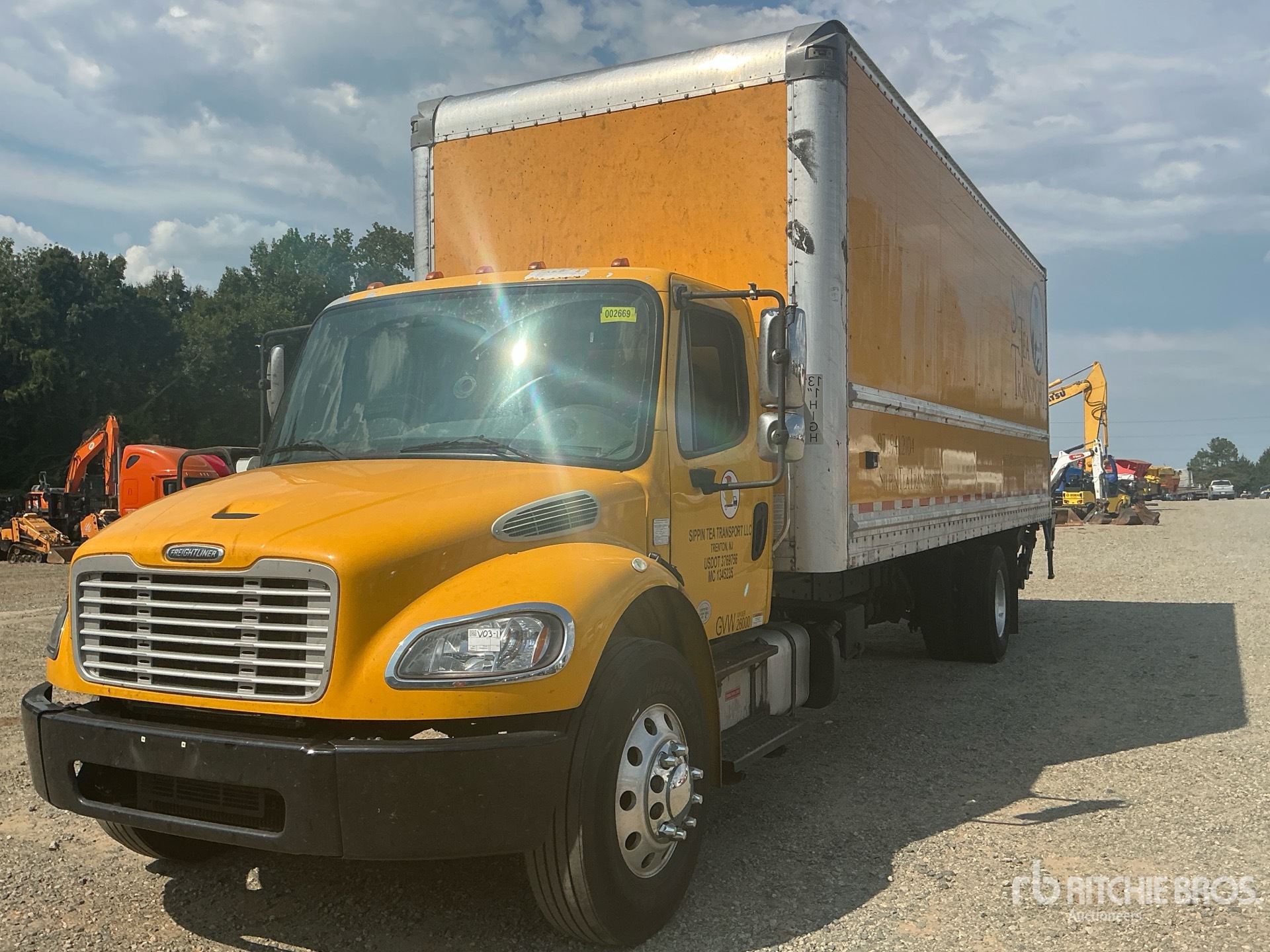 Photo of 2015 Freightliner M2 106
