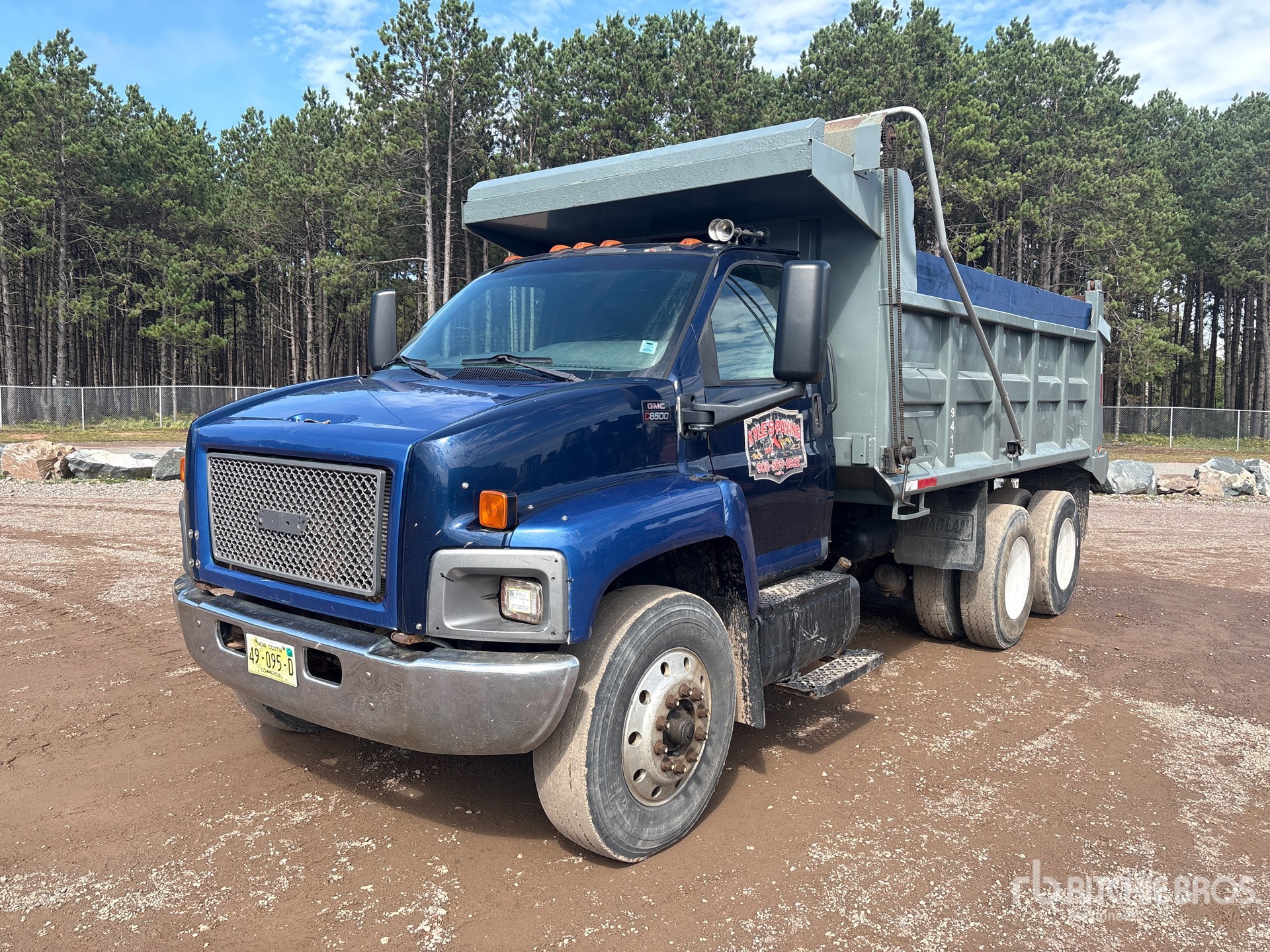 2003 GMC C8500