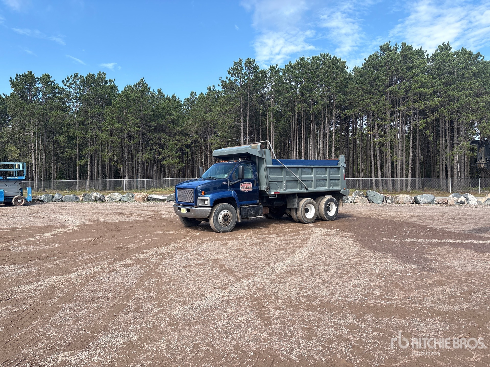 2003 GMC C8500
