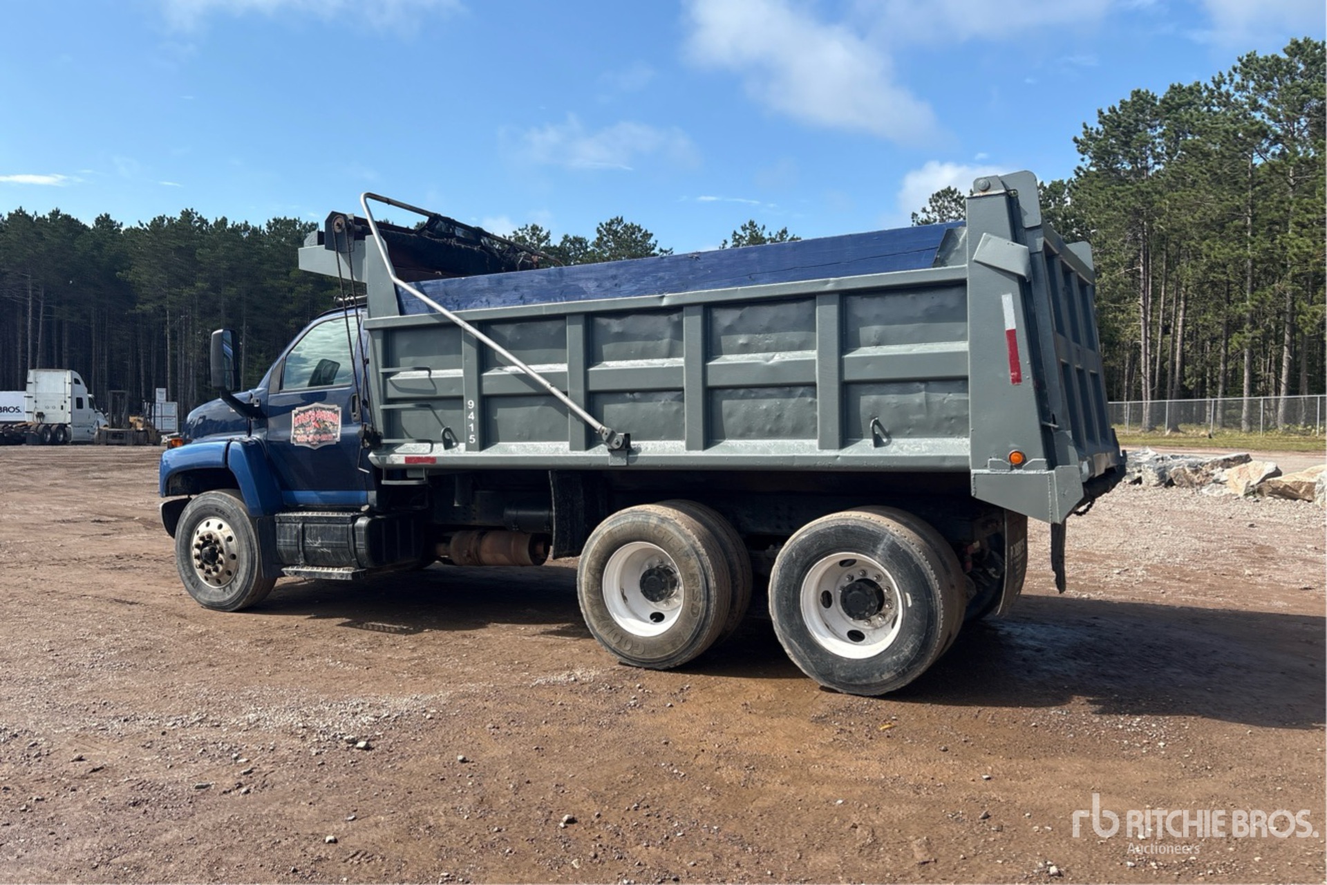 2003 GMC C8500