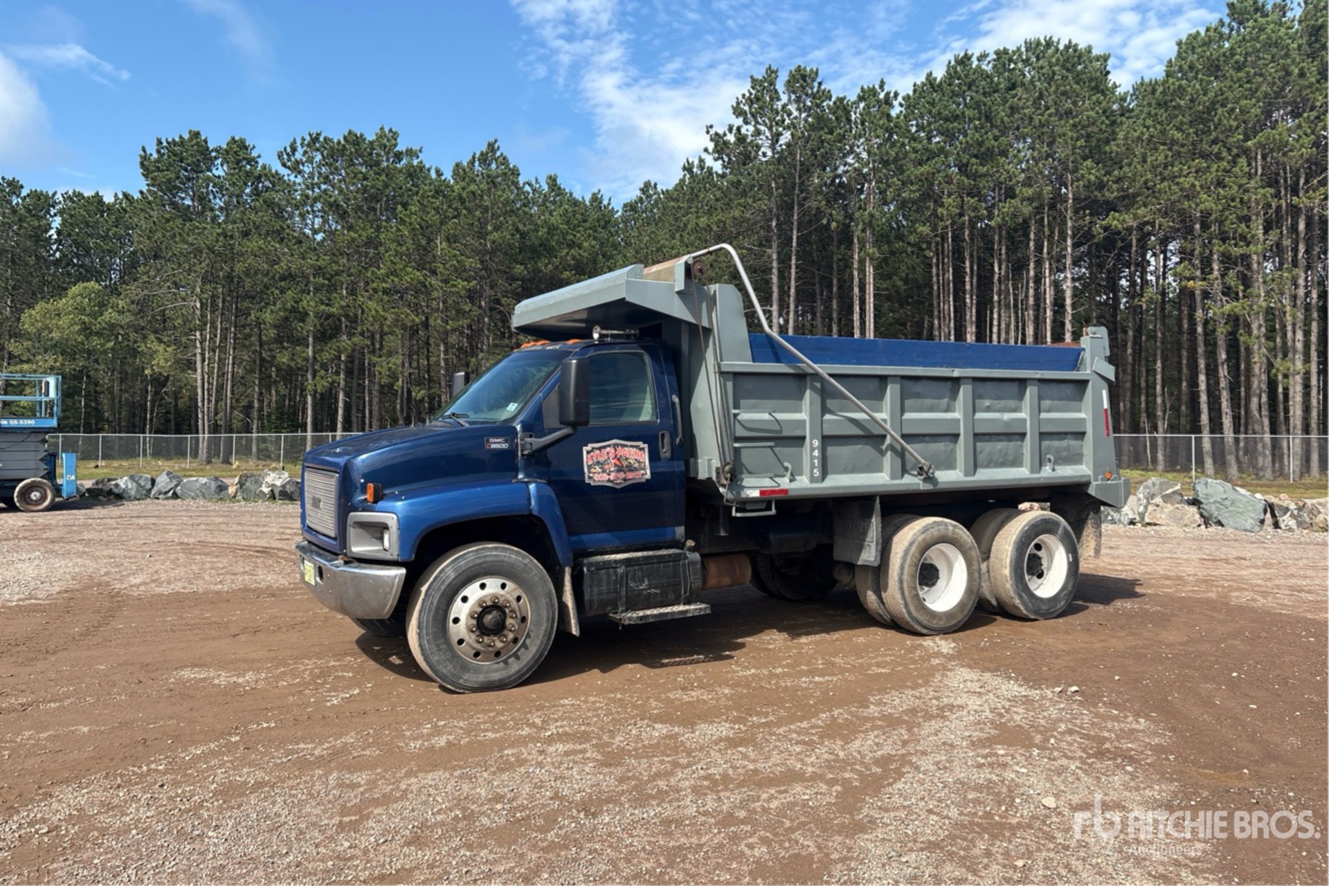 2003 GMC C8500