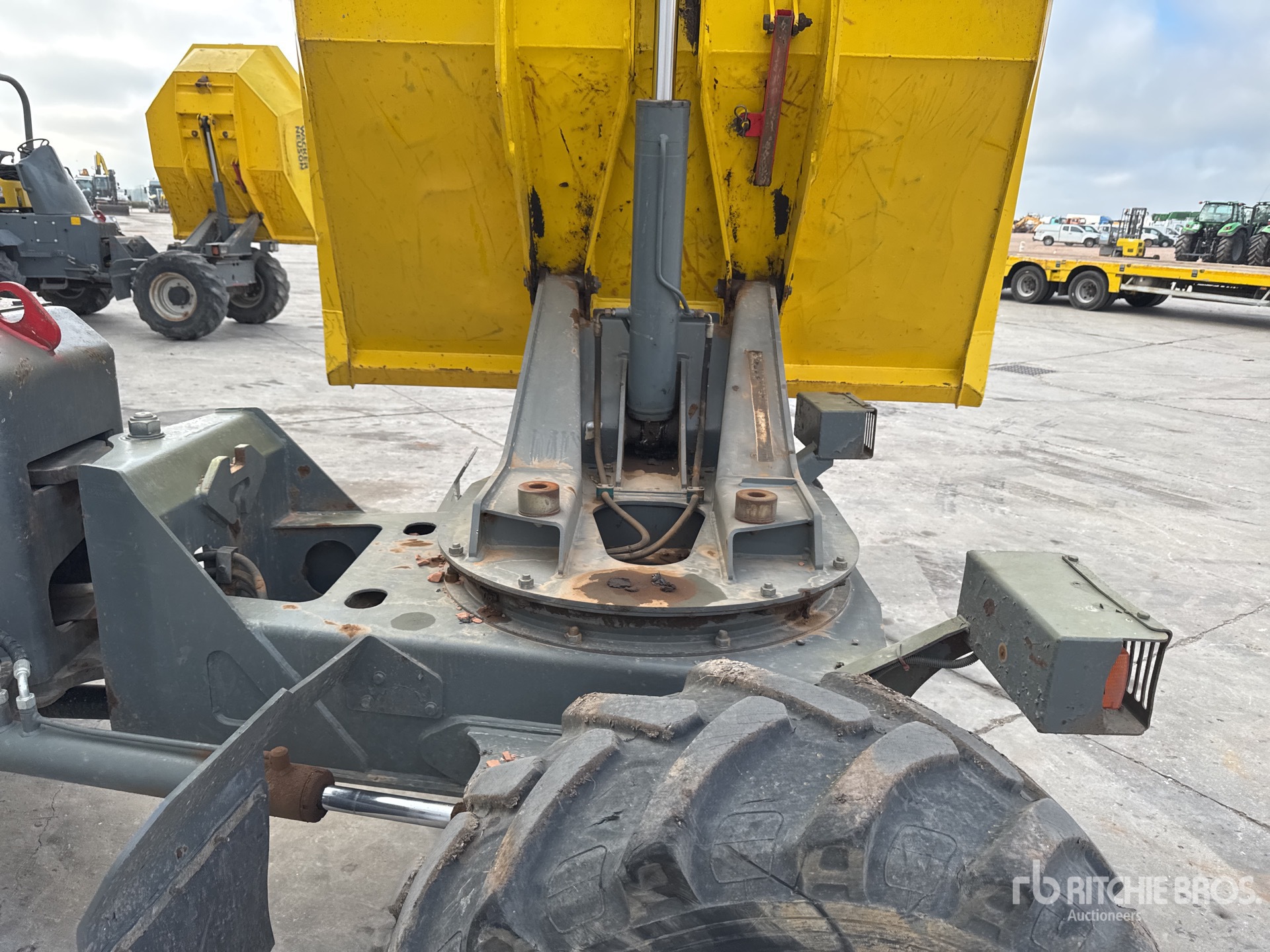 2009 Wacker Neuson 6001
