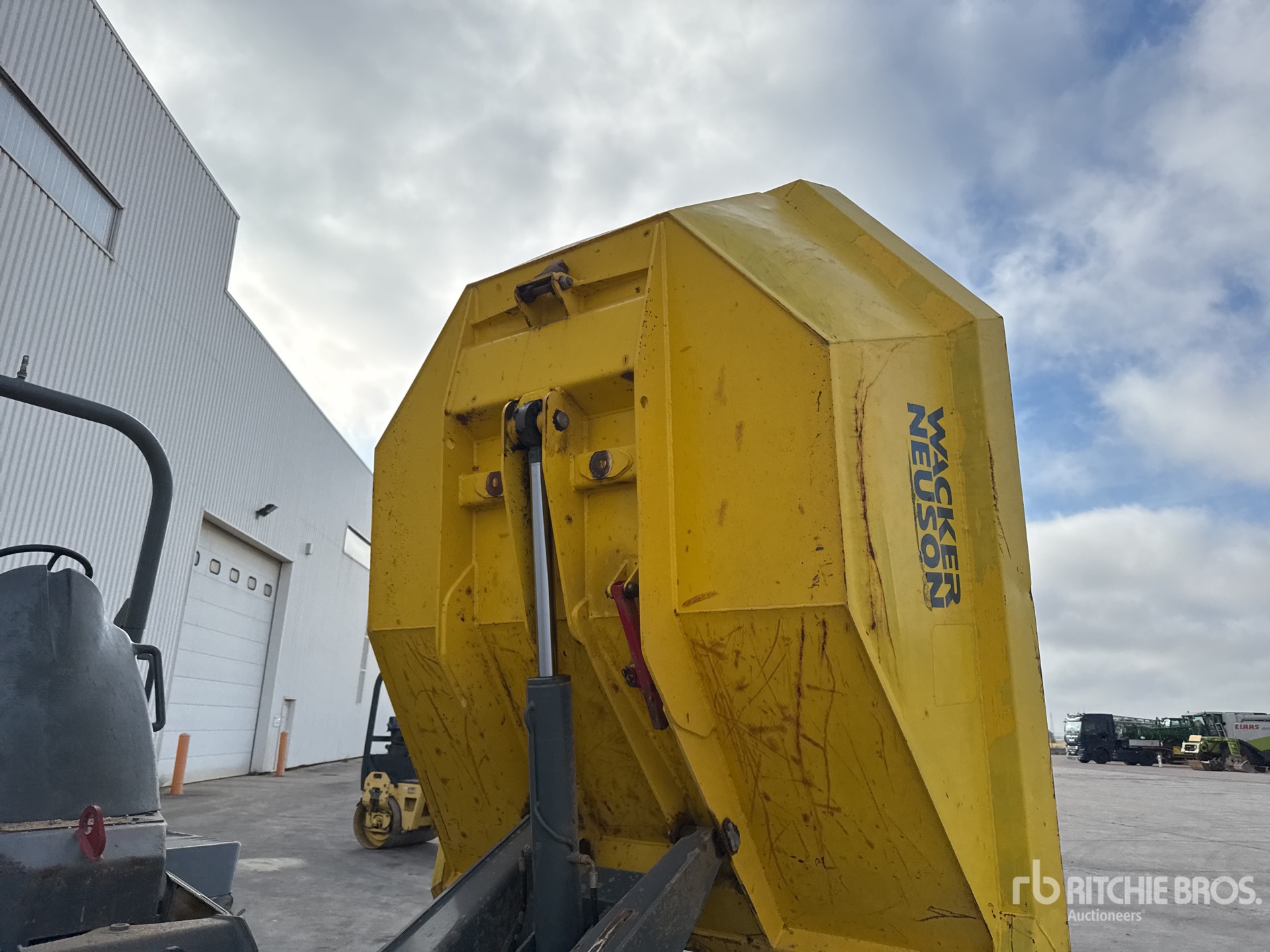 2013 Wacker Neuson 6001