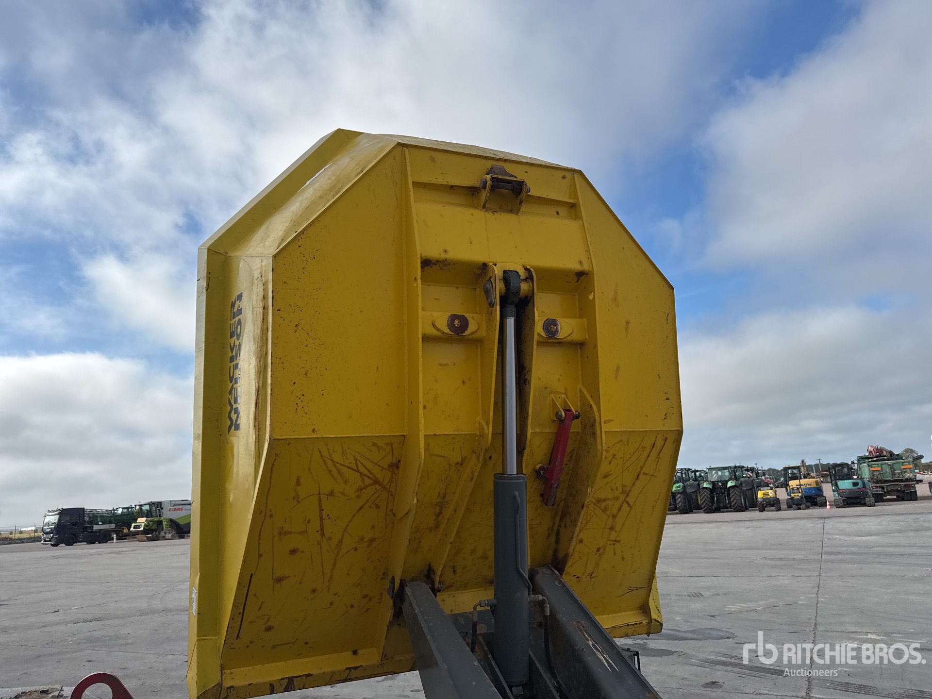 2013 Wacker Neuson 6001