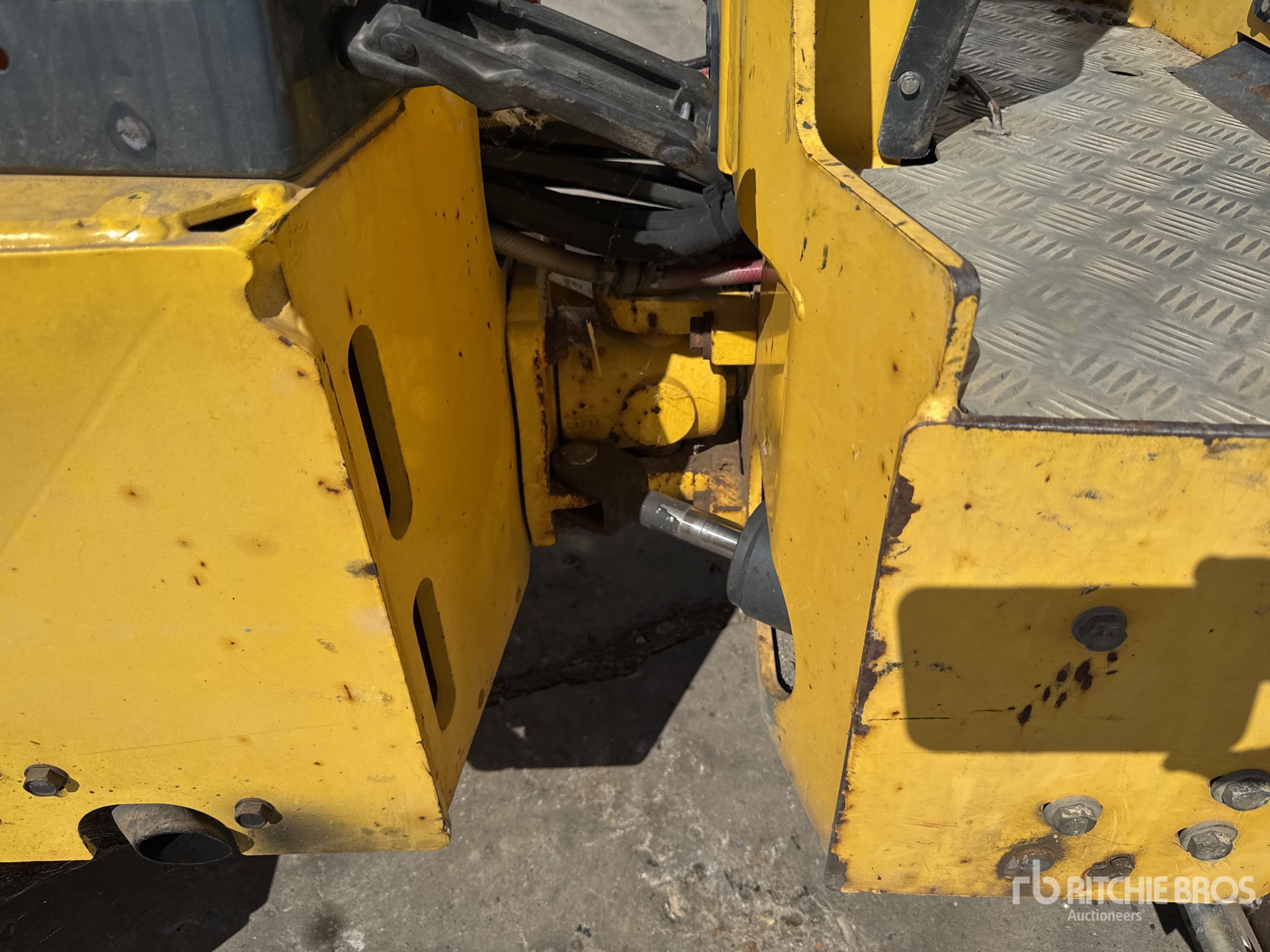 2014 Bomag BW100ADM-5