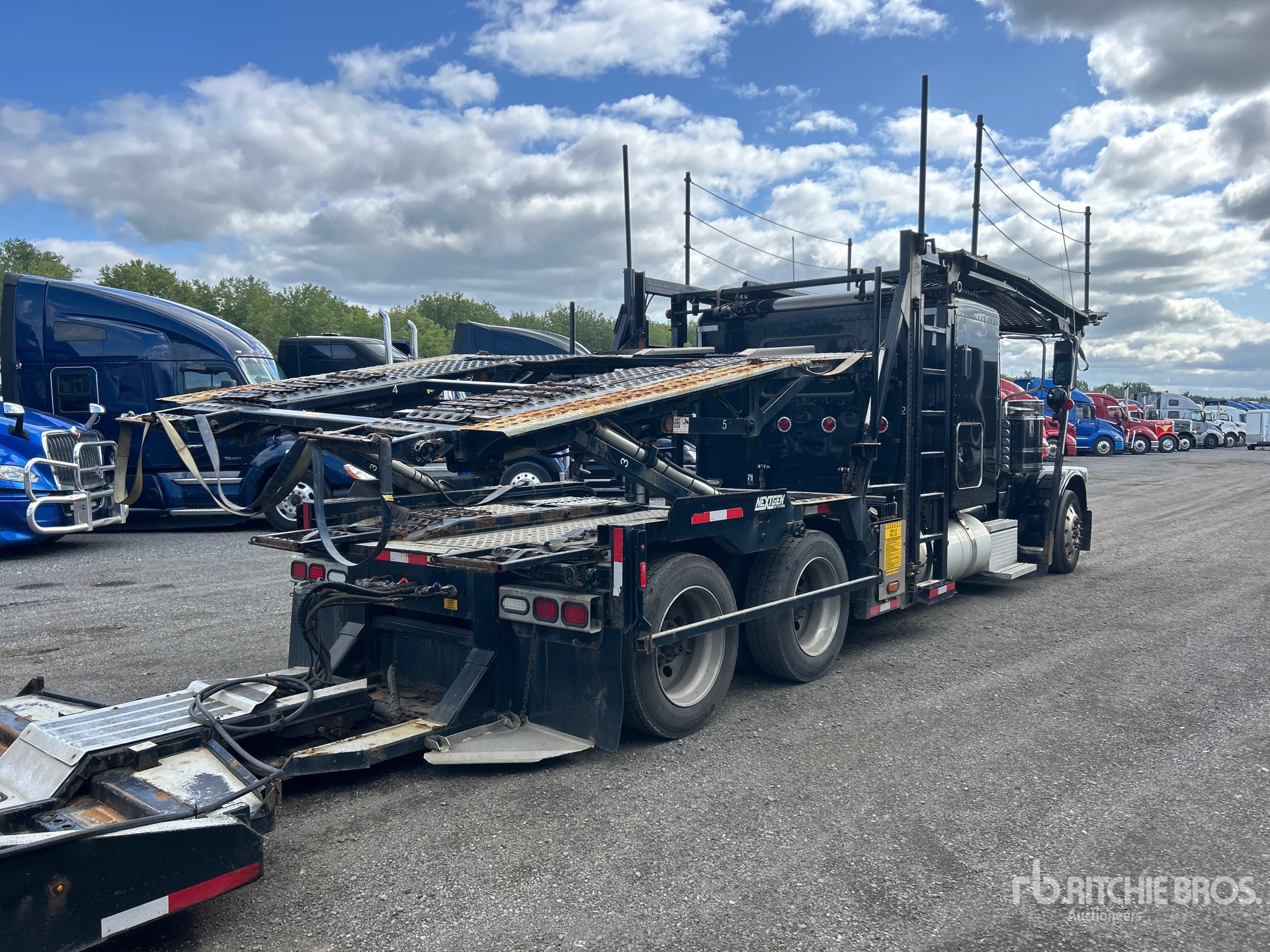 2021 Peterbilt 389