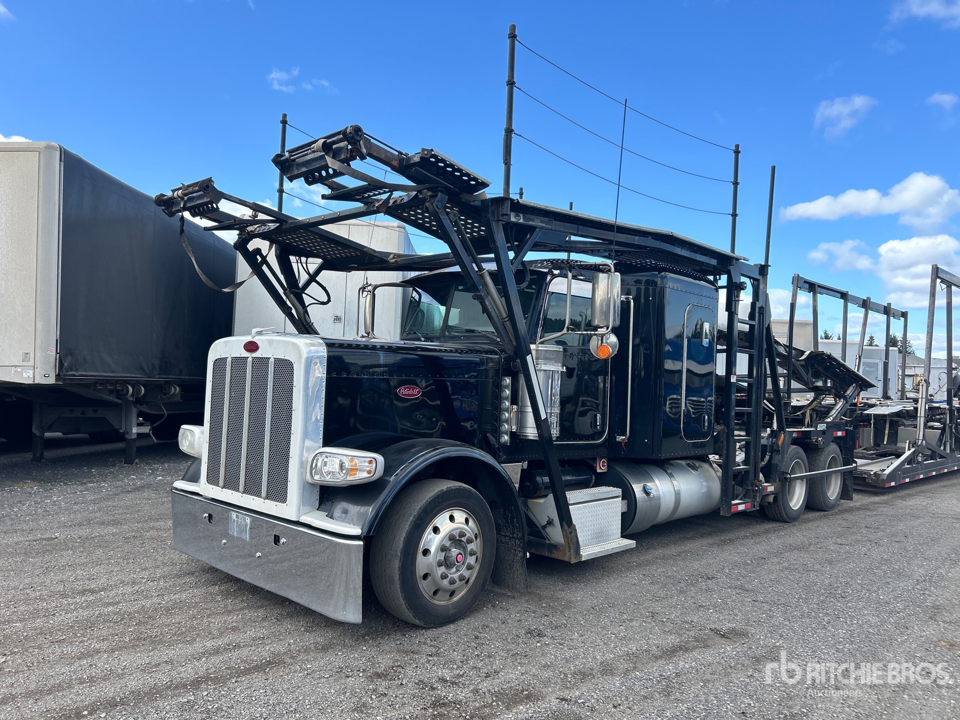 Photo of 2021 Peterbilt 389