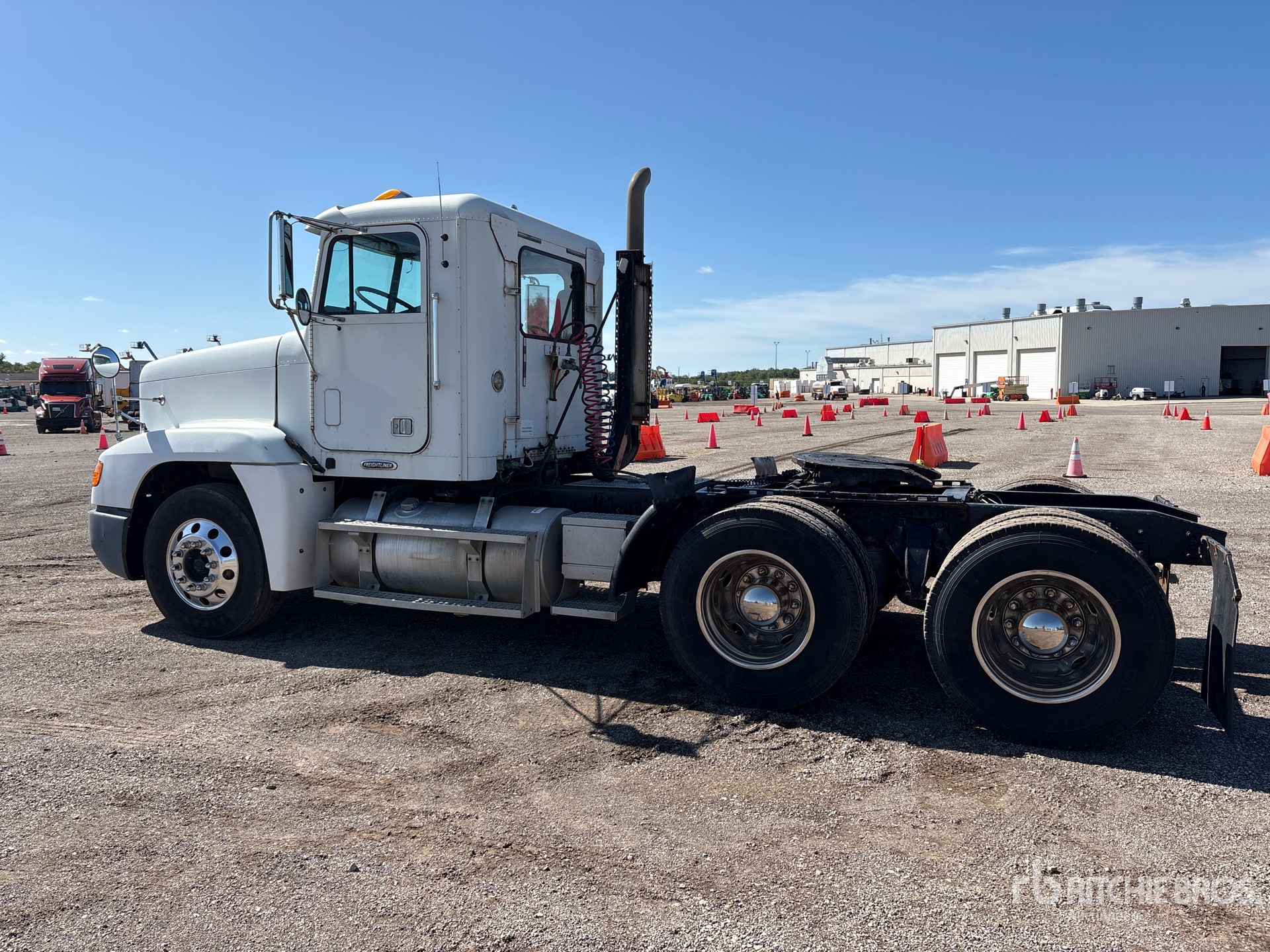 1999 Freightliner FLD 120
