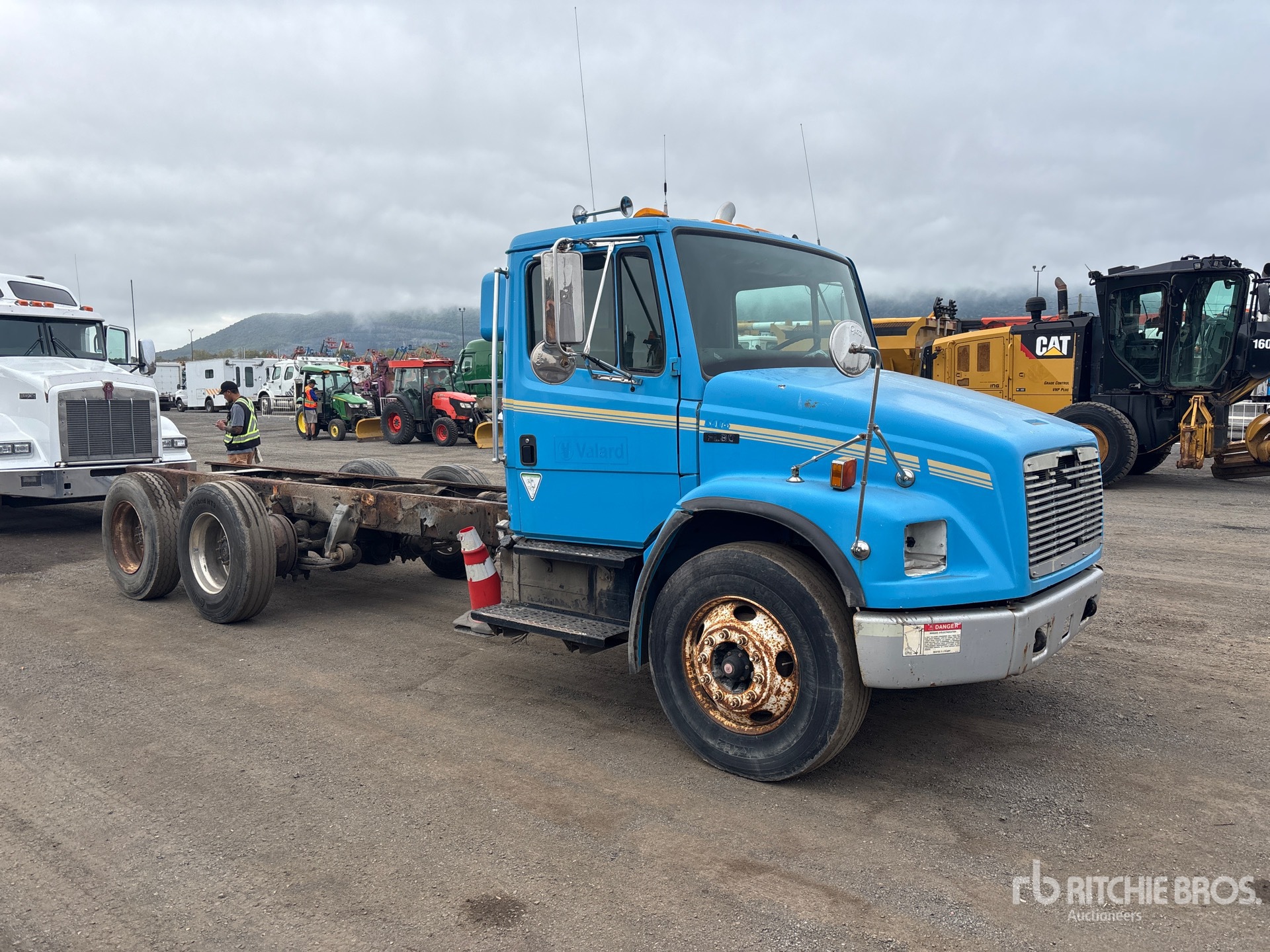 2002 Freightliner FL80