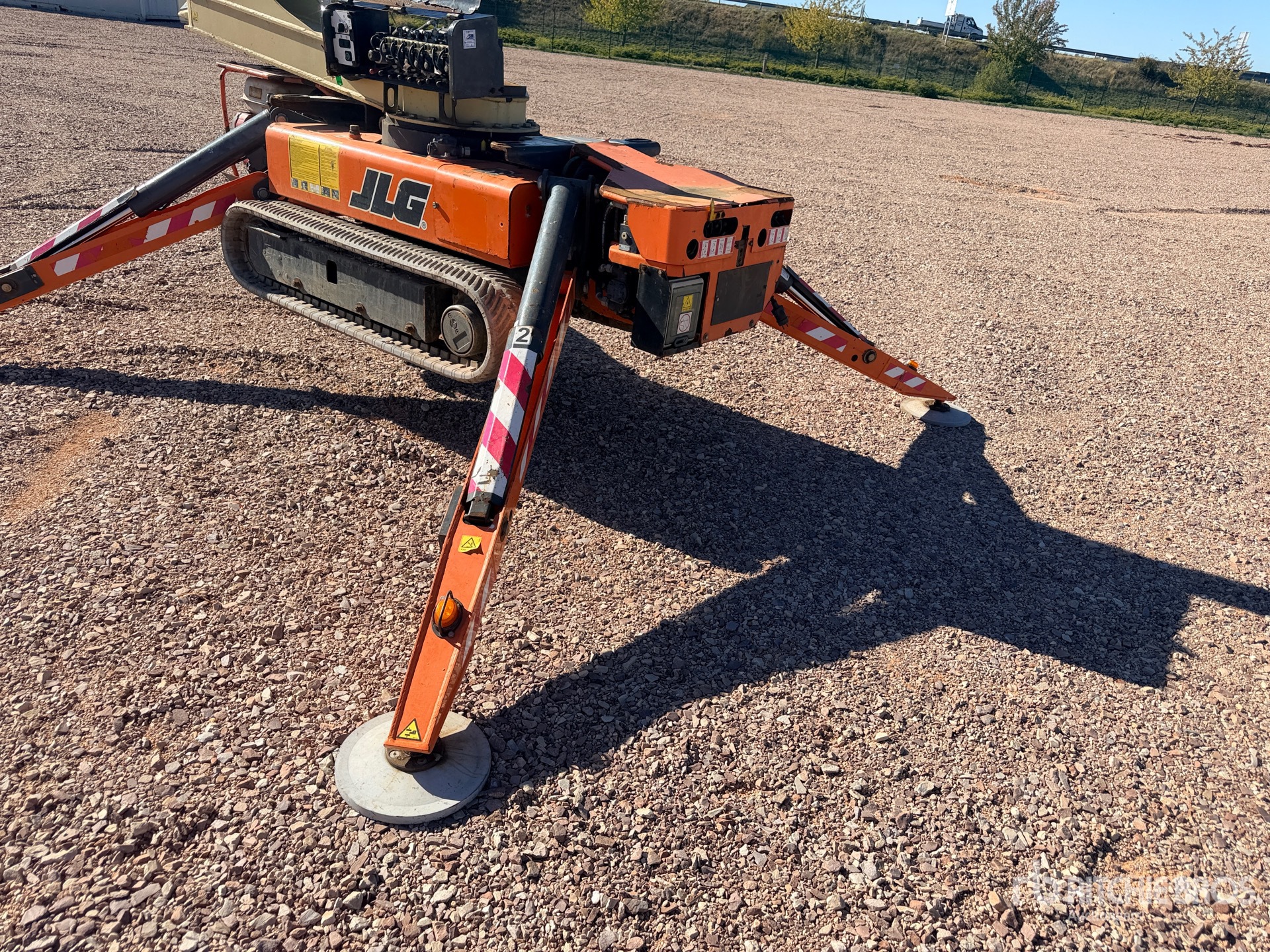2017 JLG X20J