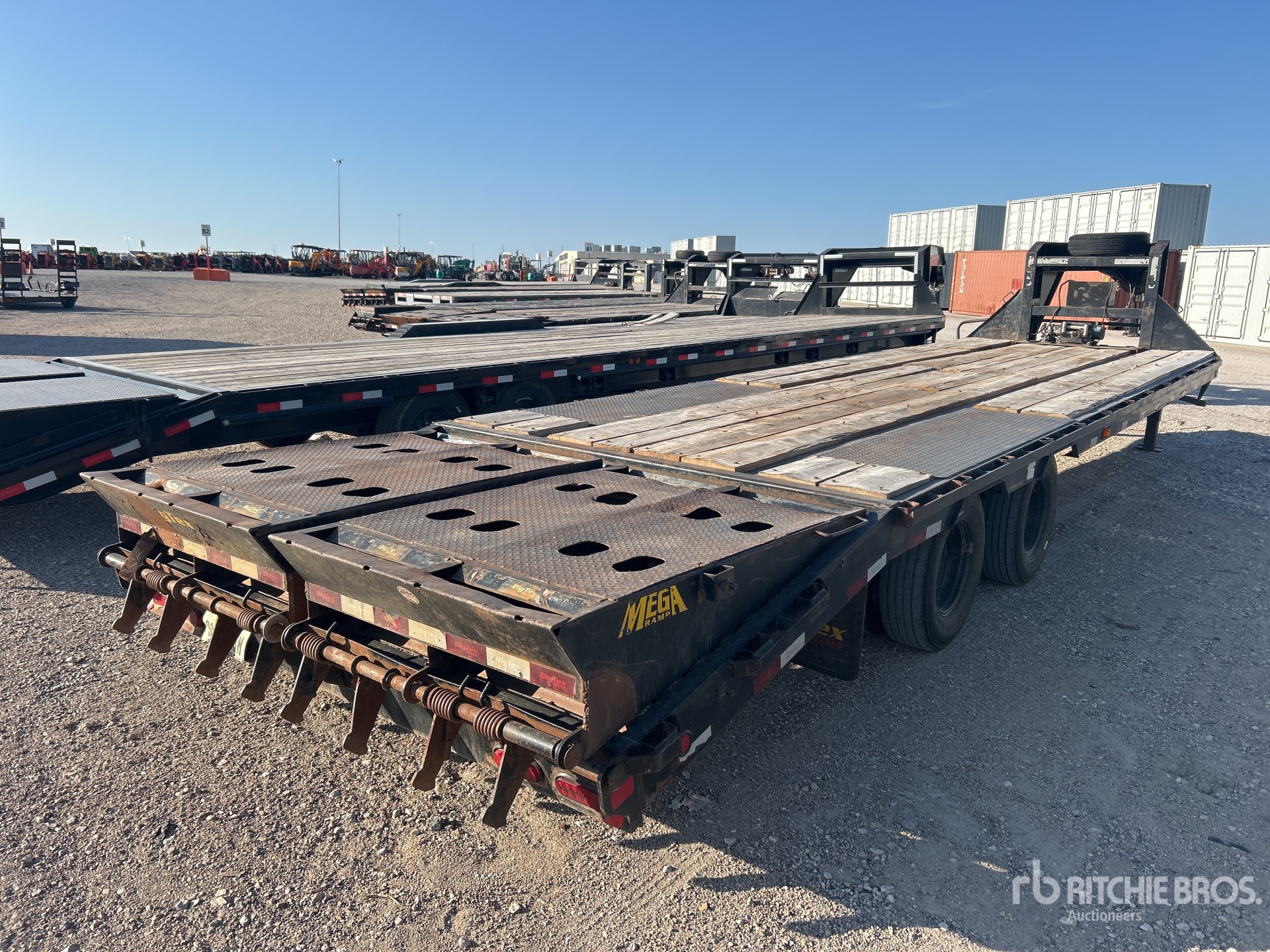 2019 Big Tex 25GN-25BK+5MR