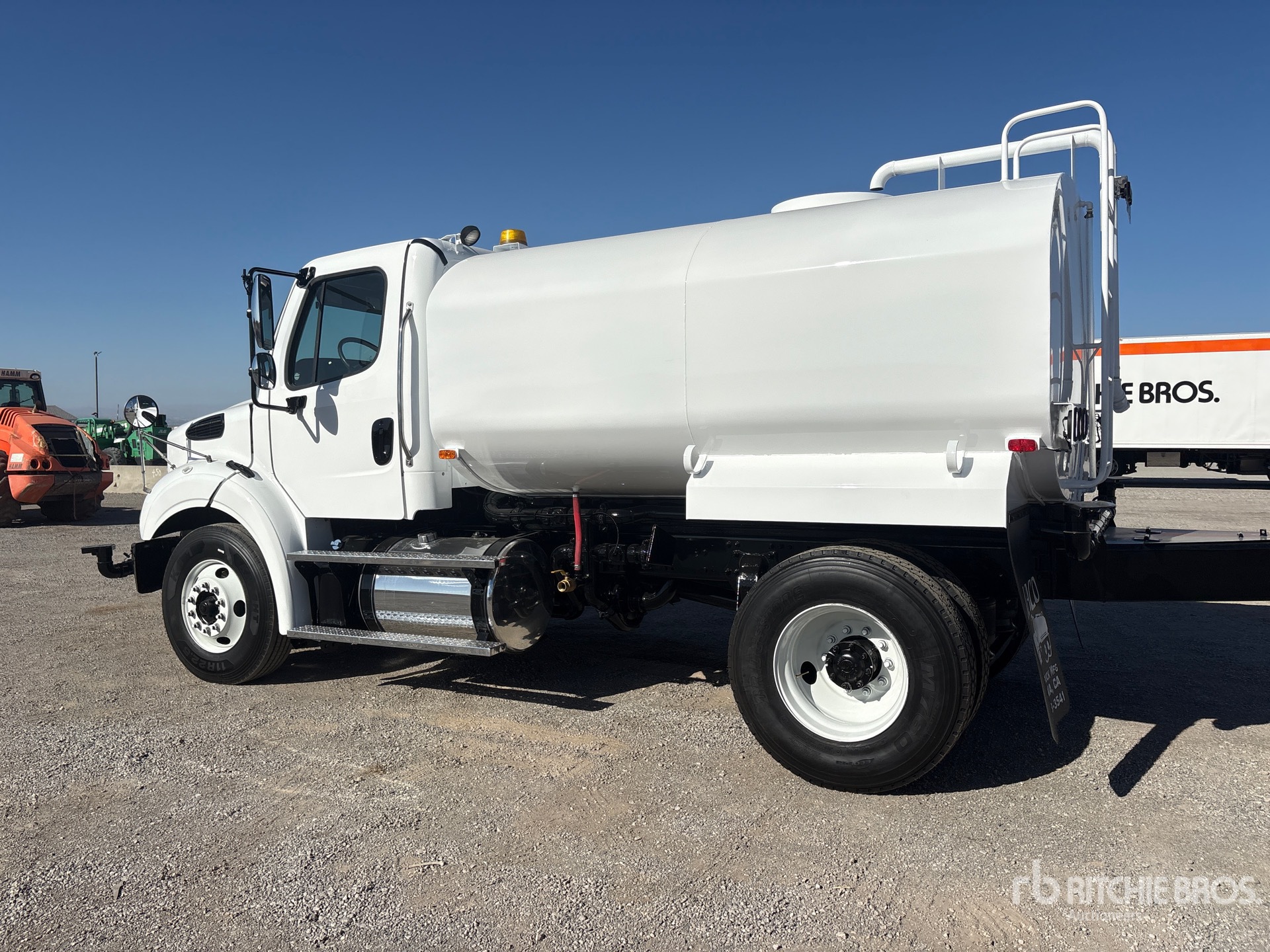 2016 Freightliner M2 112
