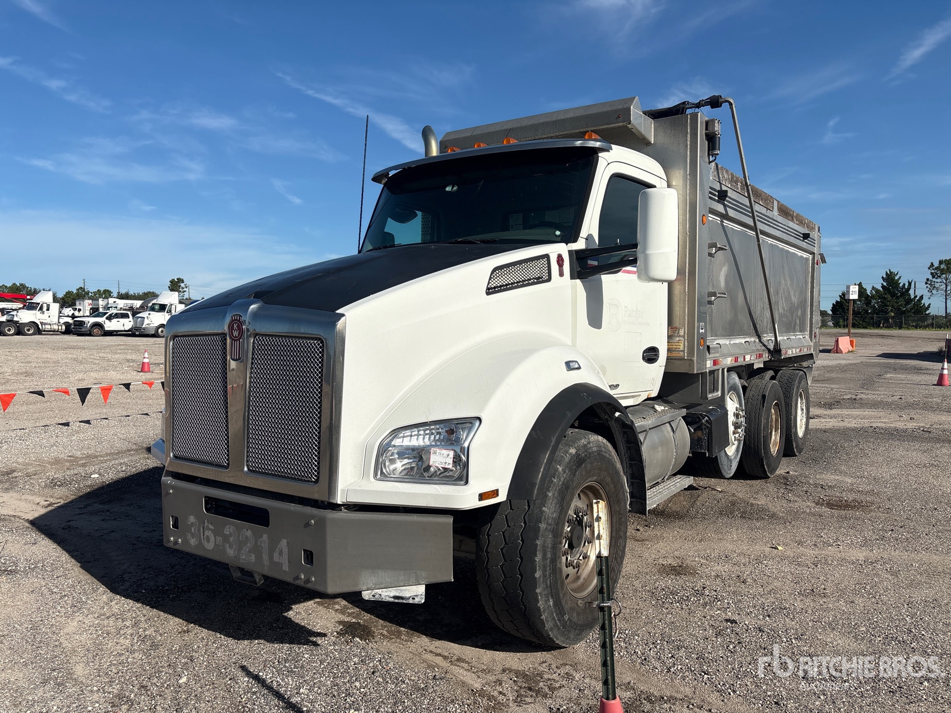 2016 Kenworth T880