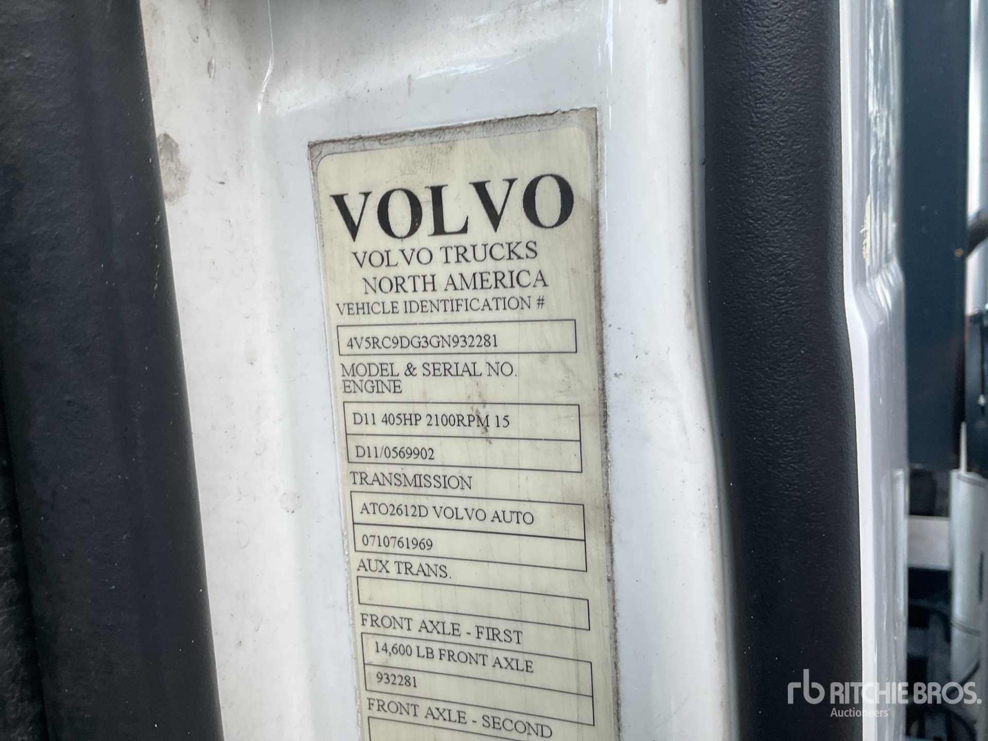 2016 Volvo VAH