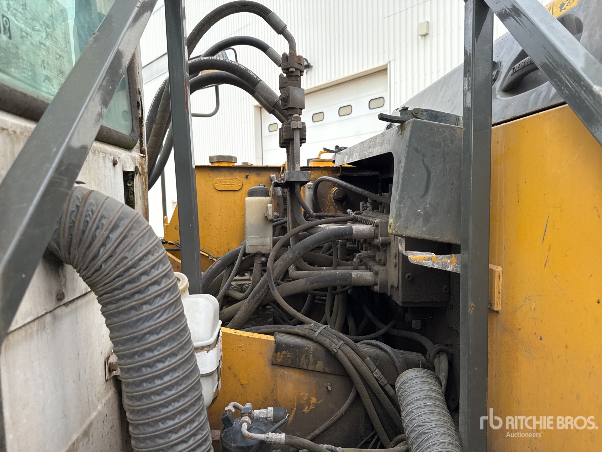 2008 Liebherr A904 C L