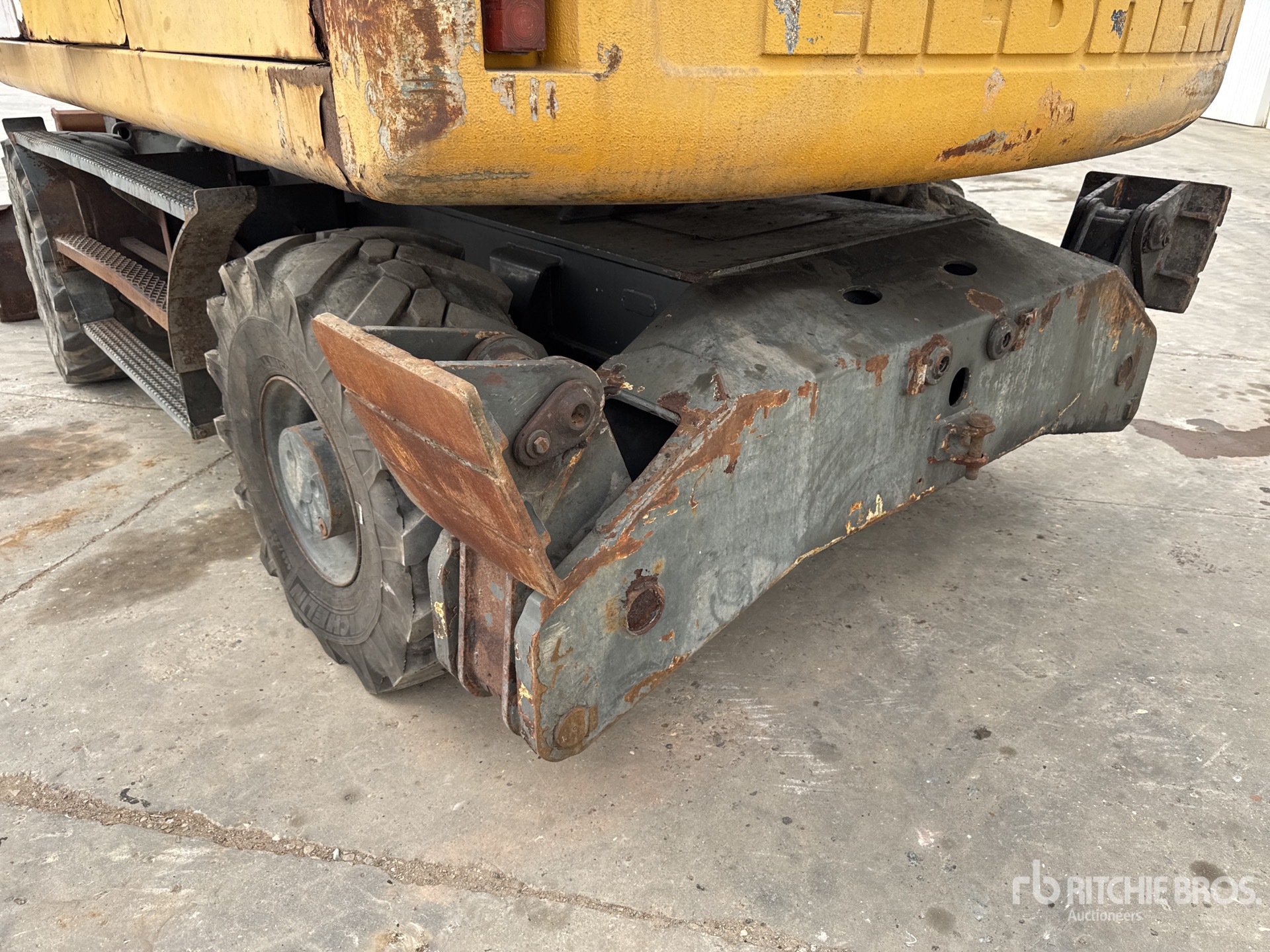 2008 Liebherr A904 C L