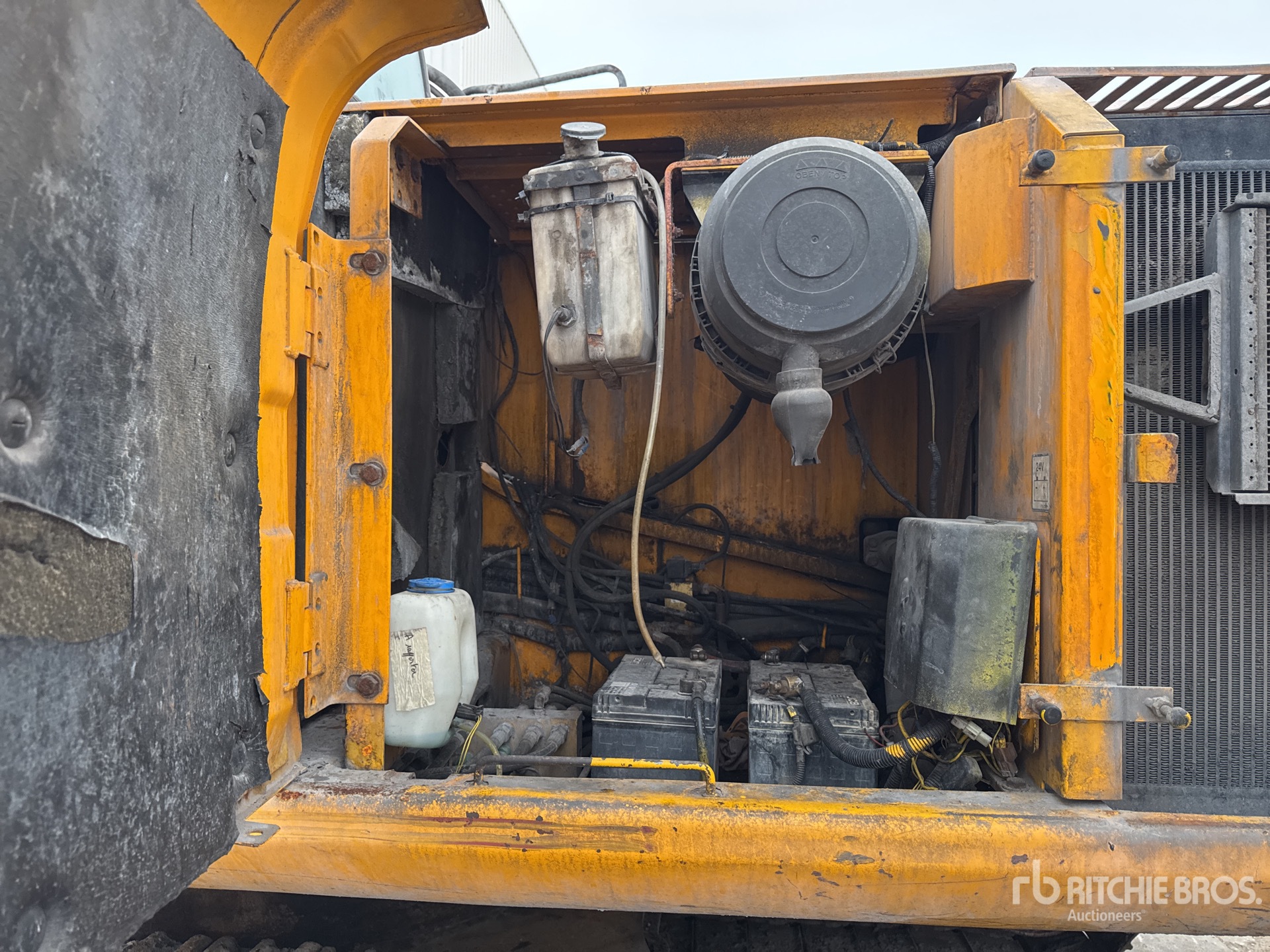 2010 JCB JS240NC