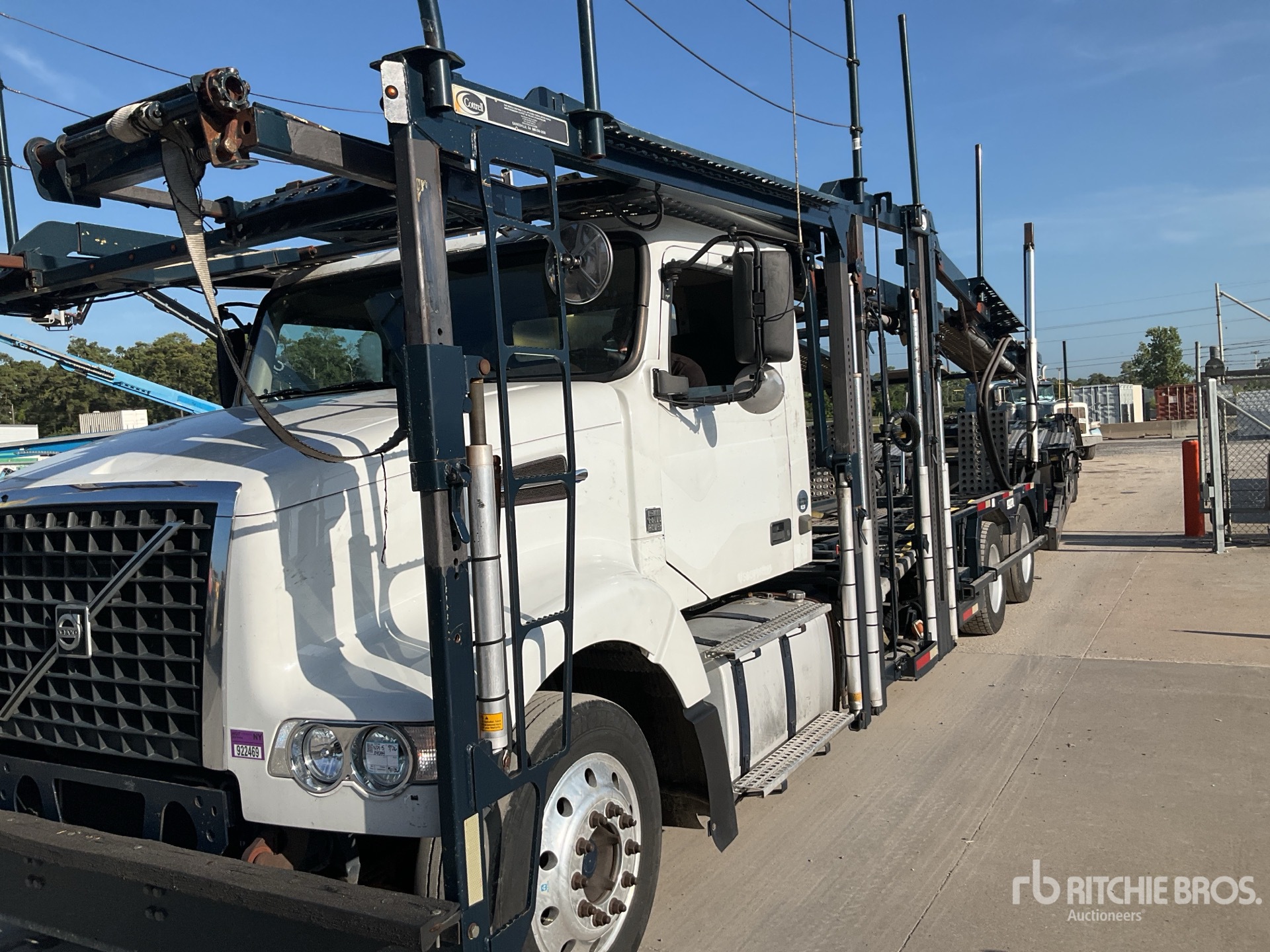 2015 Volvo VAH
