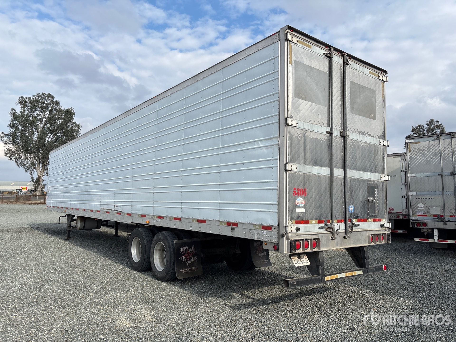 2009 Utility 53 FT X 102 IN T/A