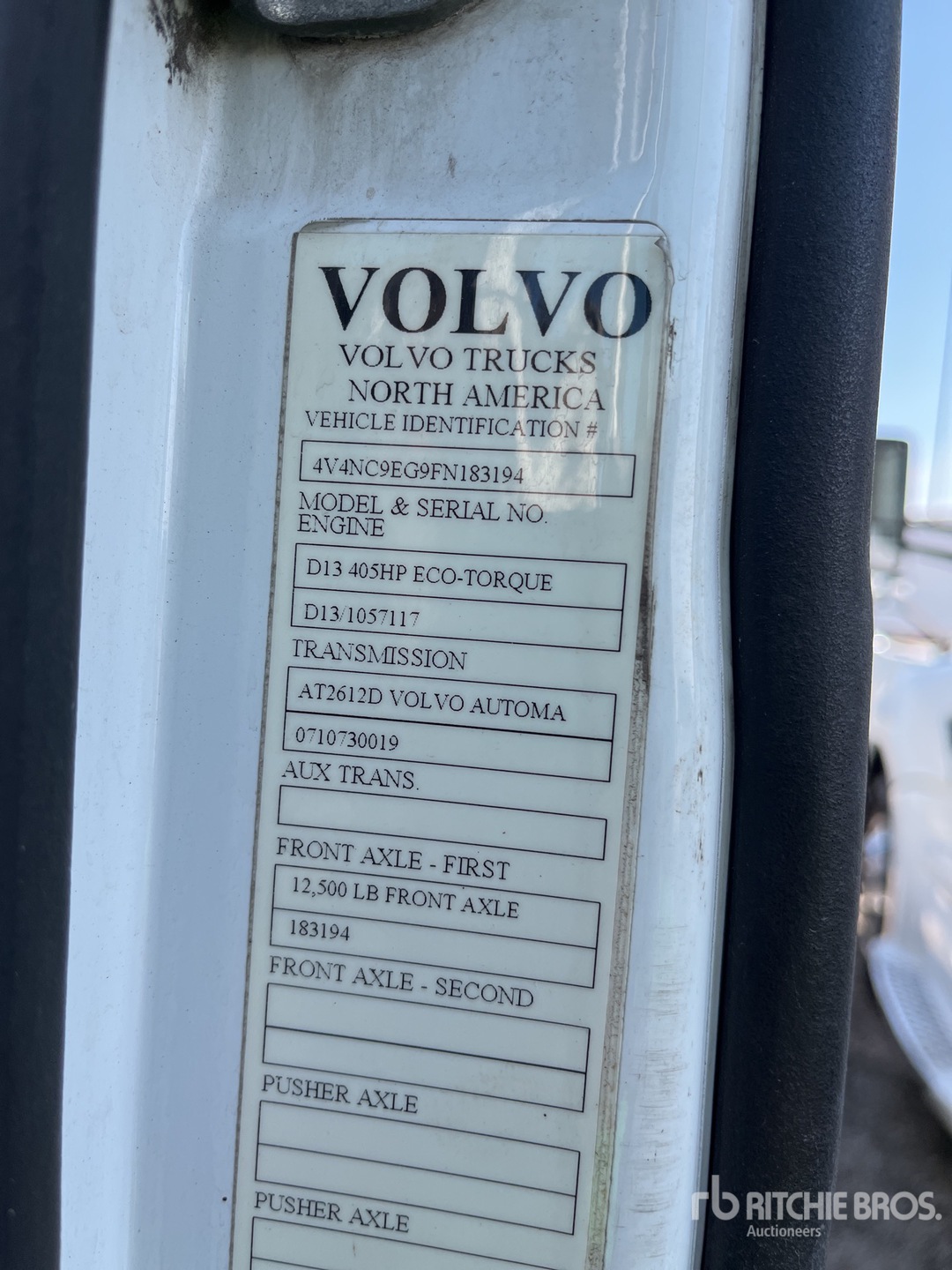 2015 Volvo VNL