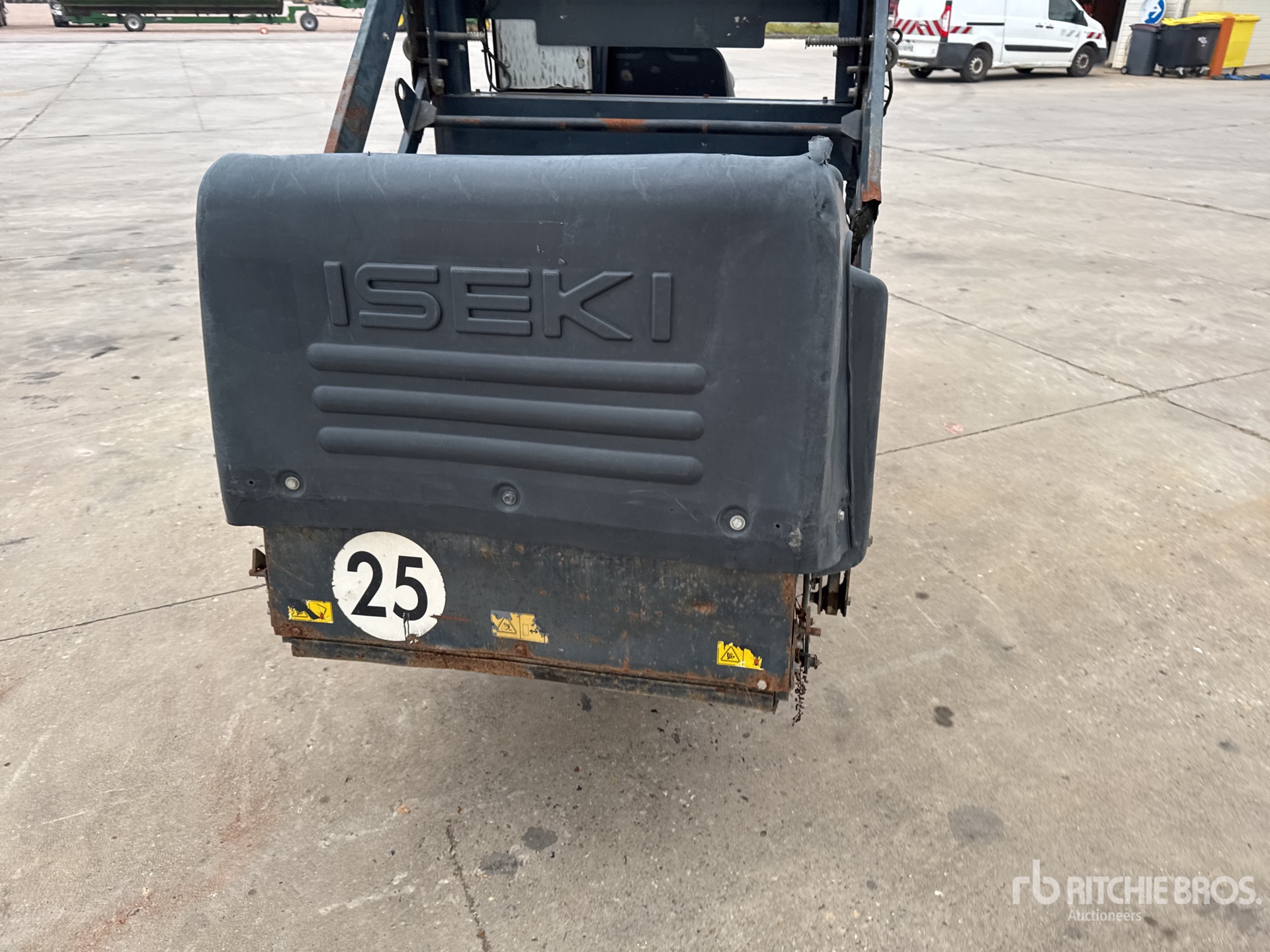 2015 Iseki SXG323H