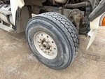 Underbody with Right Steer Tire