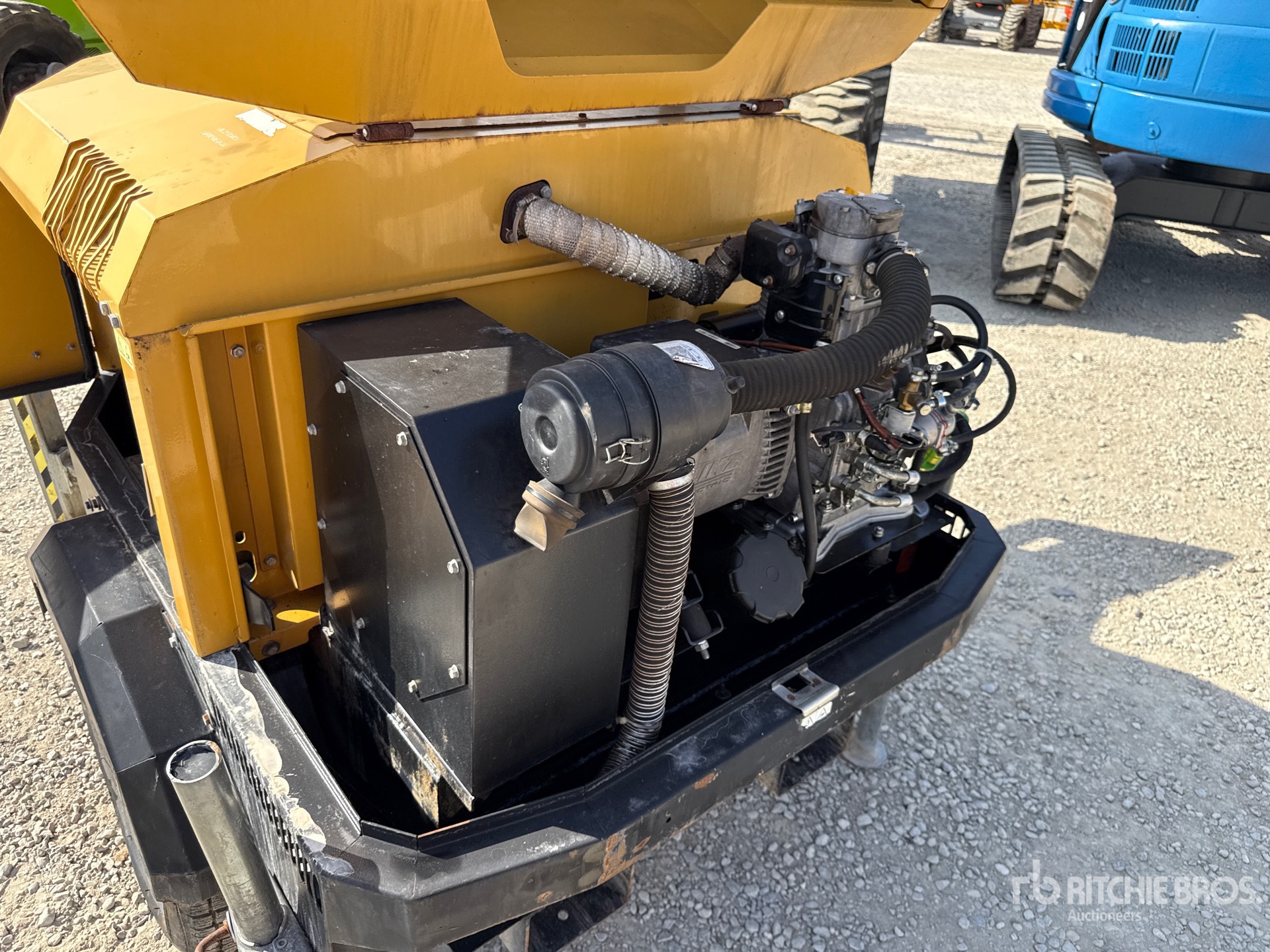 2011 Towerlight VB9JM-1279