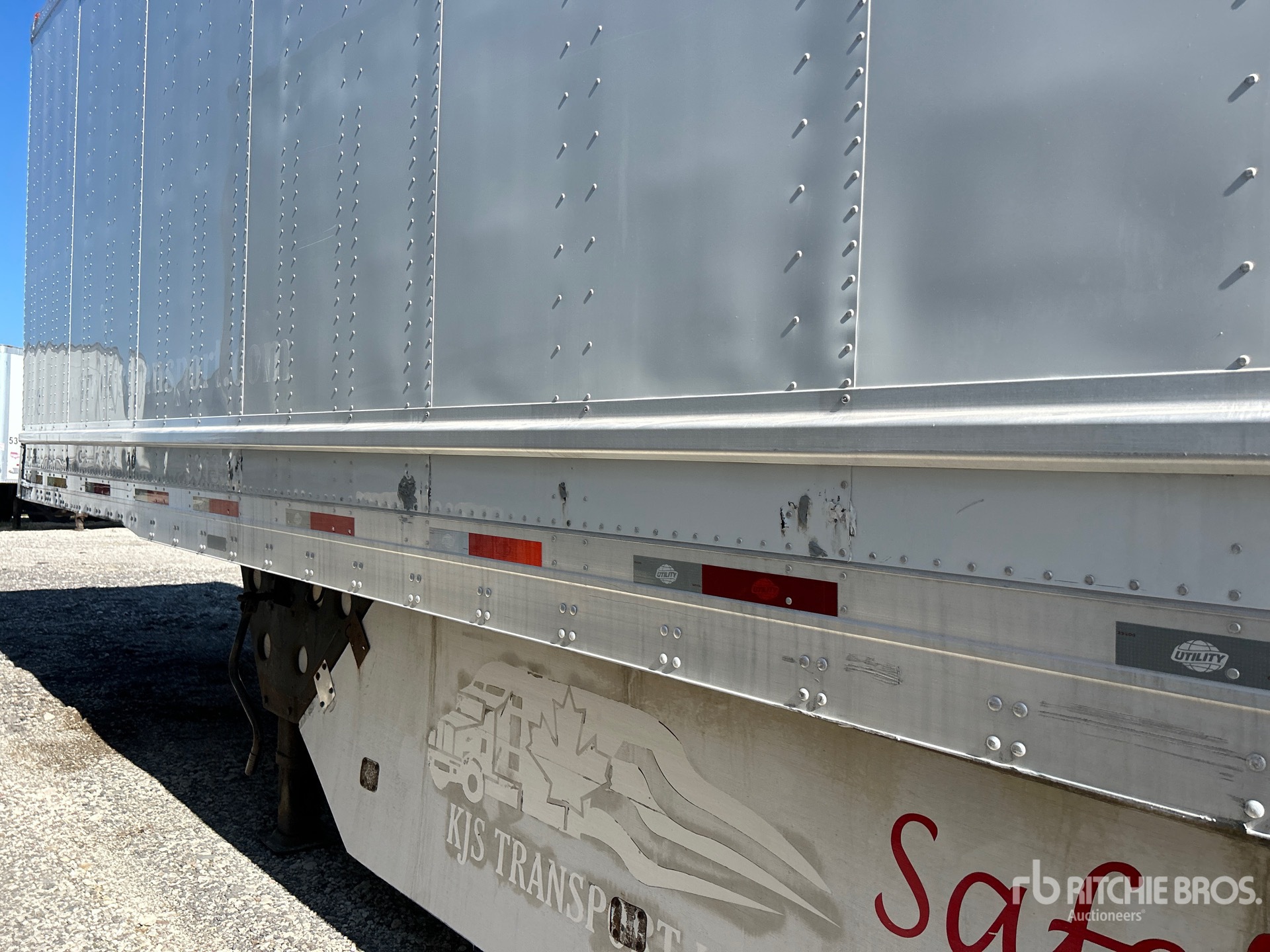 2012 Utility 53 ft x 102 in T/A