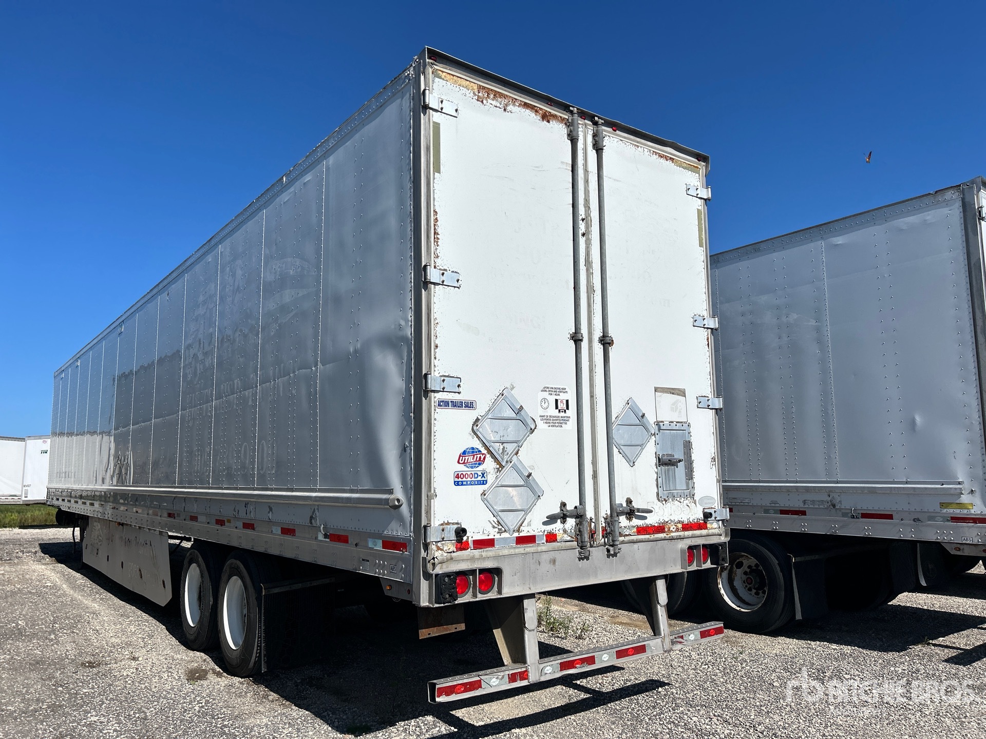 2012 Utility 53 ft x 102 in T/A