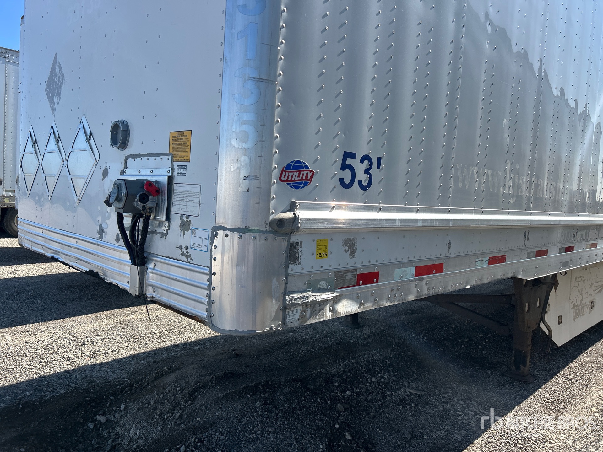 2012 Utility 53 ft x 102 in T/A