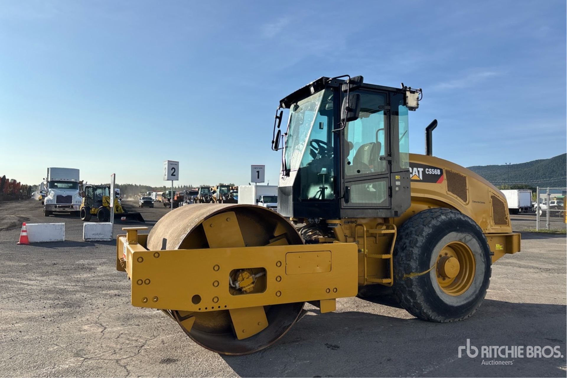 2014 Caterpillar CS56B