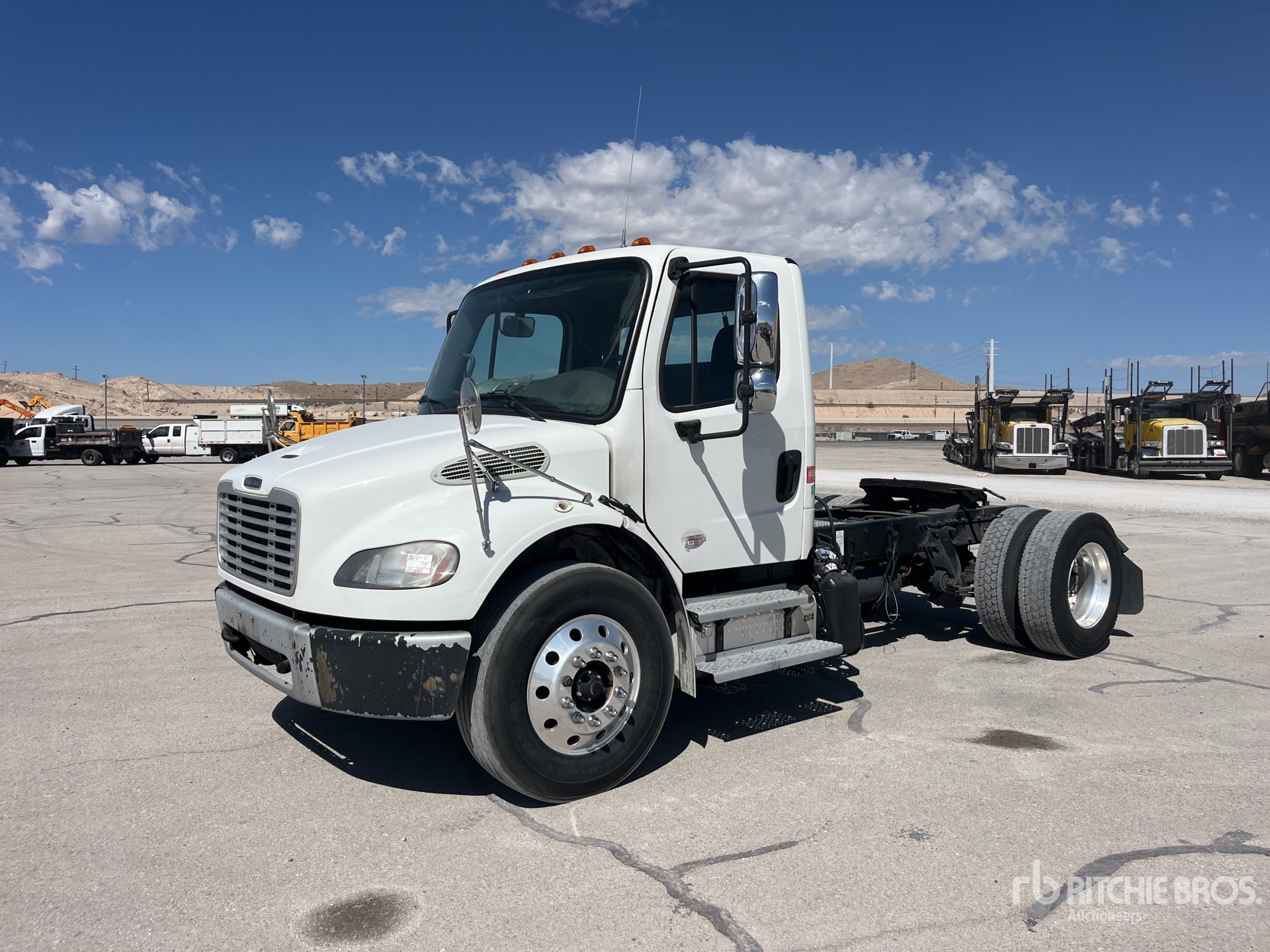 2020 Freightliner M2 106