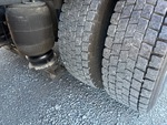 Underbody with Right Center Drive Tires