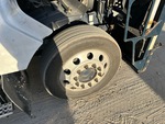 Underbody with Right Steer Tire