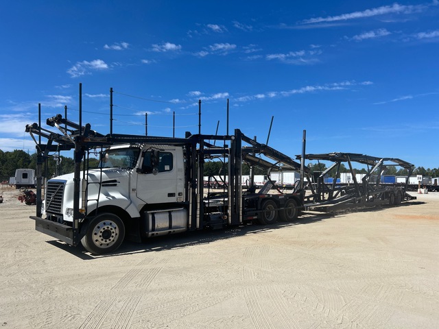 2016 Volvo VAH Car Carrier Truck