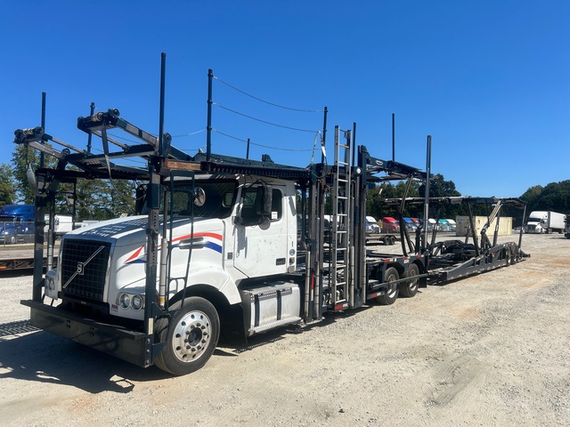 2016 Volvo VAH Car Carrier Truck