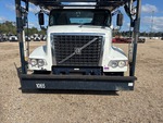 General Appearance with Exterior Lights