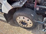 Underbody with Right Steer Tire