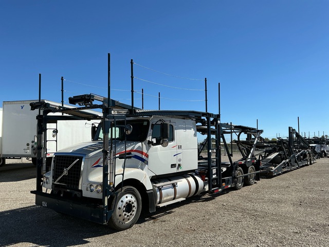 2016 Volvo VAH Car Carrier Truck