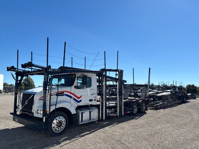 2015 Volvo VAH Car Carrier Truck