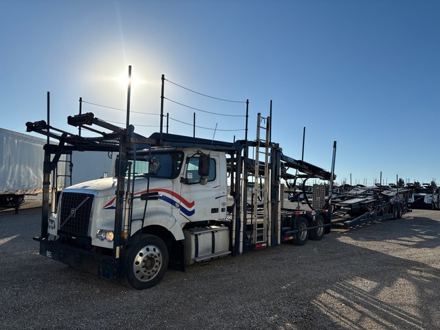 2016 Volvo VAH Car Carrier Truck