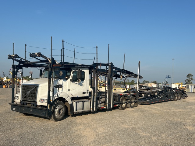 2015 Volvo VAH Car Carrier Truck