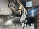 Underbody with Tuleje zawieszenia