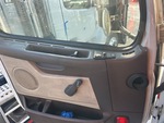 Cab with Window Controls