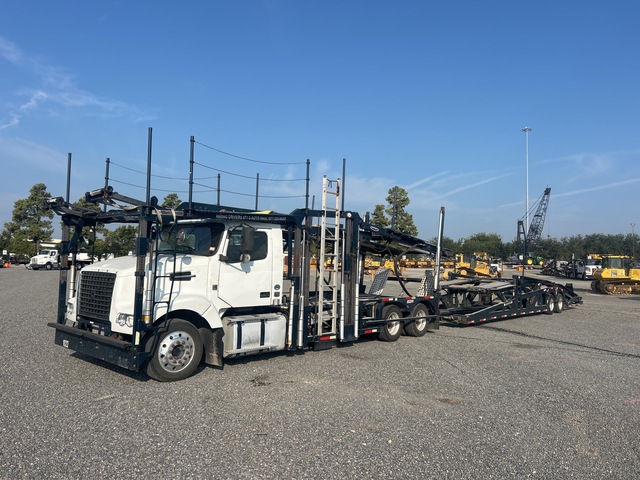 2016 Volvo VAH Car Carrier Truck